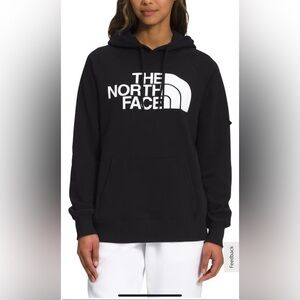 The North Face Women's Half Dome Logo Long Sleeve Pullover Hoodie